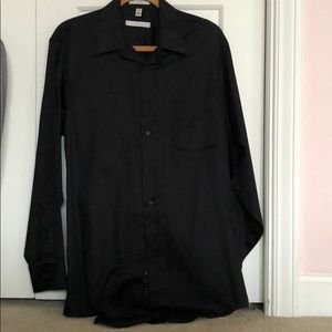 Black Geoffrey Bean wrinkle free dress shirt